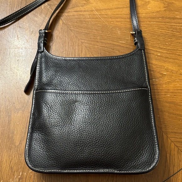 Dooney & Bourke black on black stitched pebble & full grain leather flap bag - Picture 4 of 12